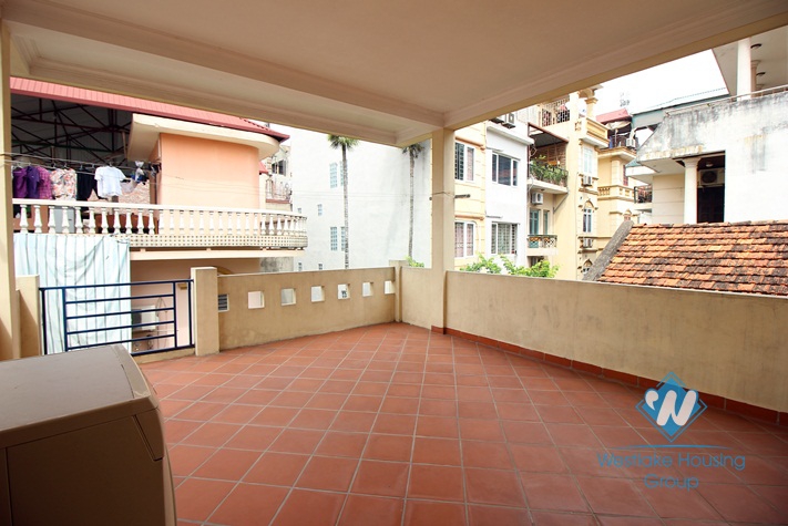 A cosy and good price house with 3 bedrooms for rent in Au Co, Tay Ho, Ha Noi